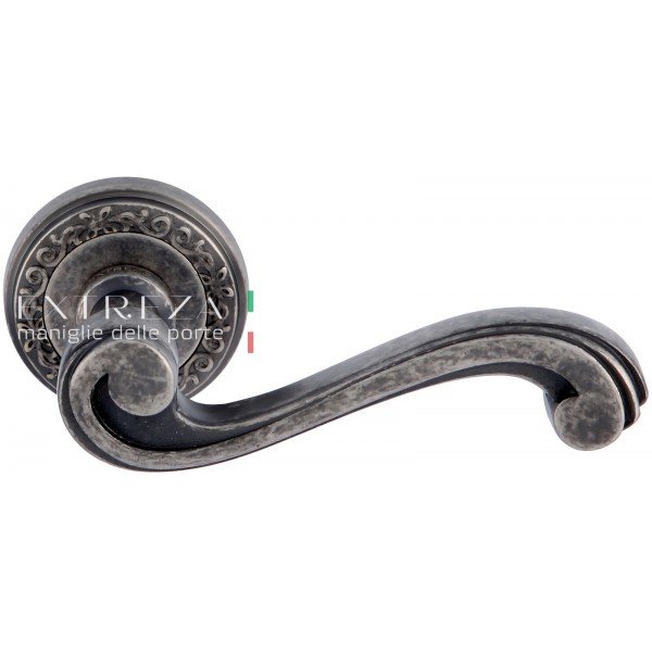 Дверная ручка EXTREZA LINA 313 R06 F45 Античное серебро 