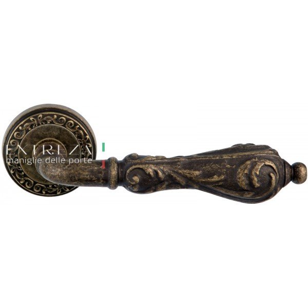 Дверная ручка EXTREZA GRETA 302 R06 F23 Античная бронза 