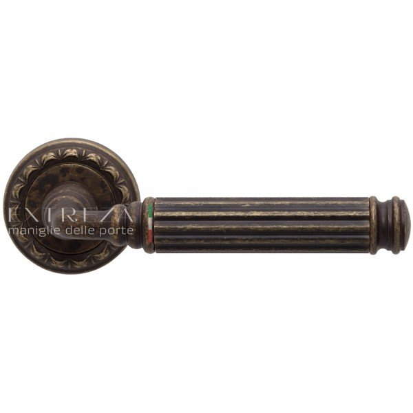 Дверная ручка EXTREZA BENITO 307 R02 F23 античная бронза 